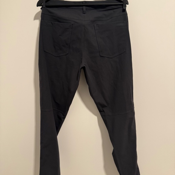 lululemon ABC Slim Pant - 33 x 33 - Picture 2 of 3